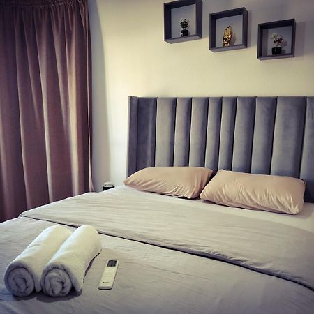 Moderne Appartement Au Plein Centre-Ville En Face Hilton & La Gare De Train Tgv Avec Climatisation Танжер Экстерьер фото