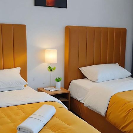 Moderne Appartement Au Plein Centre-Ville En Face Hilton & La Gare De Train Tgv Avec Climatisation Танжер Экстерьер фото